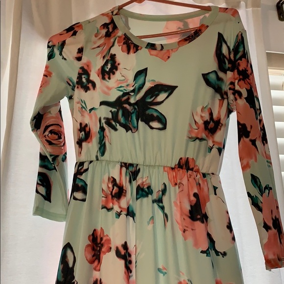 Long mint floral dress - Picture 2 of 3